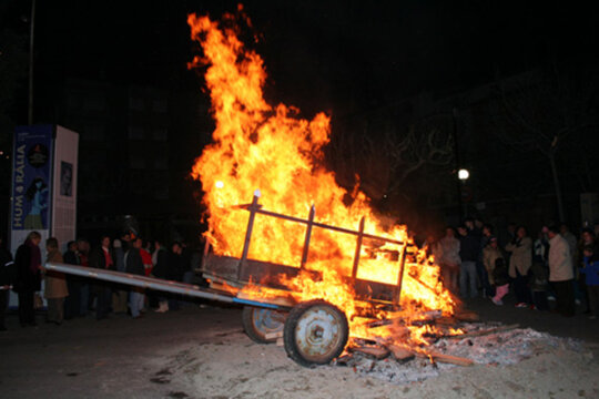 La Crema del Carro a Organyà. Foto: Els Astribocs