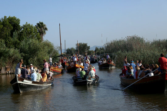 Les embarcacions pels canals