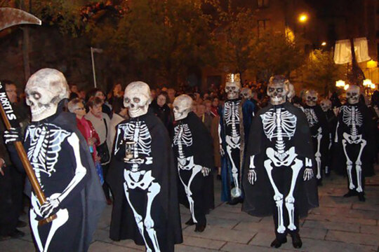 La Dansa de la Mort, en formació