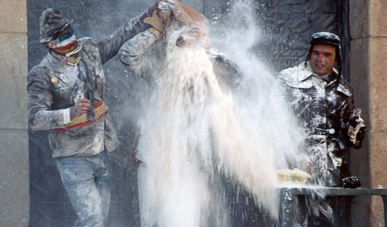 Festa dels Enfarinats d'Ibi. Foto: Paco Gil