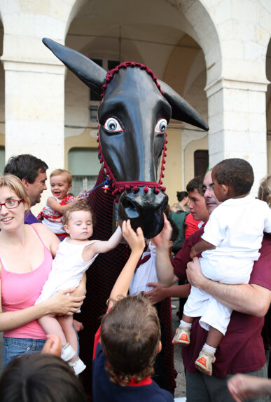 A Vilanova i la Geltrú els xumets es pengen al coll de la Mulassa