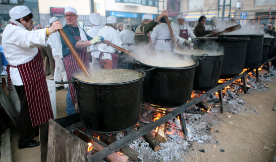 Dia de l'Escudella a Sant Feliu de Codines