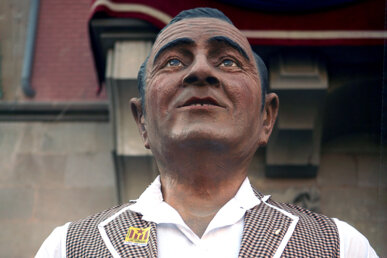 Un dels dos gegants rajolers de Granollers