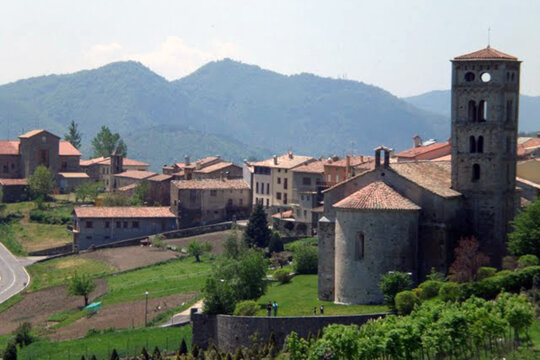 Església de Santa Cecília de Molló