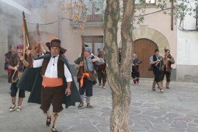 En Tocasons i els seus, entrant al poble