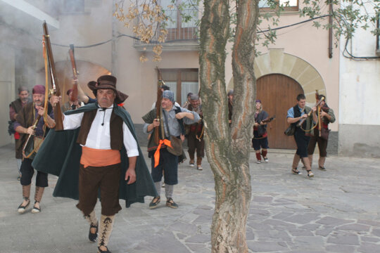En Tocasons i els seus, entrant al poble