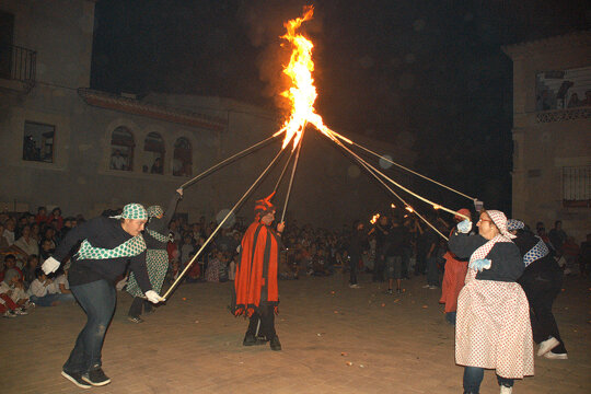 Ball de Gitanes amb foc (2009). Foto: Ramon Saumell