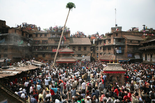 Festa de l'arbre a Bhaktapur (Nepal). Foto: Manel Carrera i Escudé