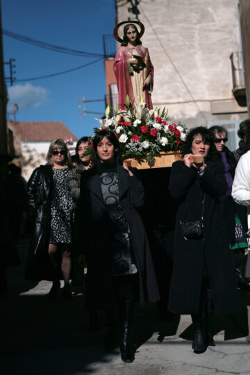 Processó amb la santa a Riba Roja d'Ebre
