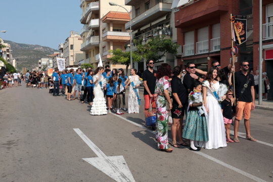 Desfilen totes les entitats del poble