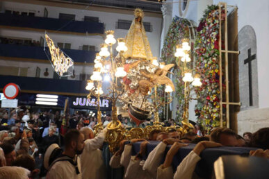 Processó amb la Mare de Déu