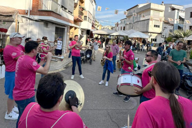 Actuació musical pels carrers
