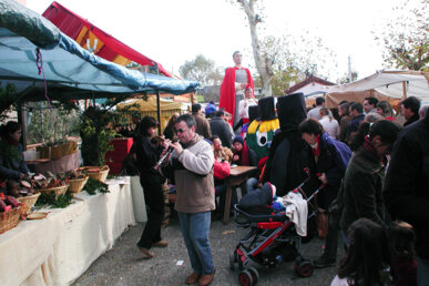 Cercavila amb els gegants i grallers