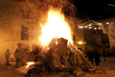 El Foc de Nadal de Sant Llorenç de la Muga