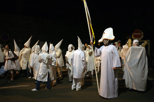 Part de la comitiva, amb el guàrdia