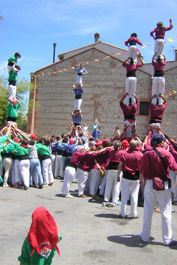 Els castells protagonitzen la darrera jornada de la festa, el diumenge