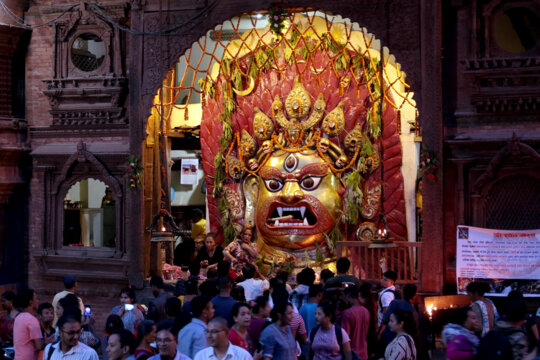 Imatge de Bhairab que un cop l'any raja cervesa. Foto: Manel Carrera