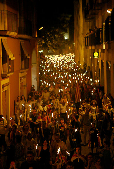 La marxa avança pels carrers