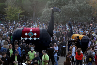 Les dues mulasses juntes, just després de la funció de titelles