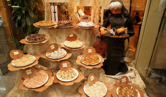 Panellets de tots els gustos. Foto: Manel Carrera