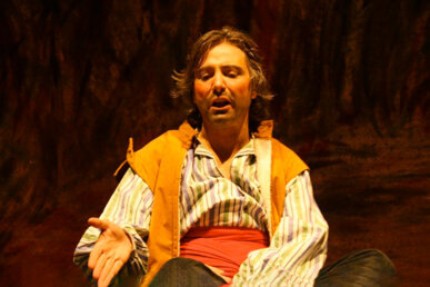 En Garrofa parlant sense parar