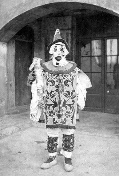 Arxiu Joan Amades. Clixé de Ramon Espanyol