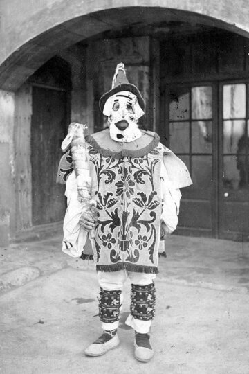 Arxiu Joan Amades. Clixé de Ramon Espanyol