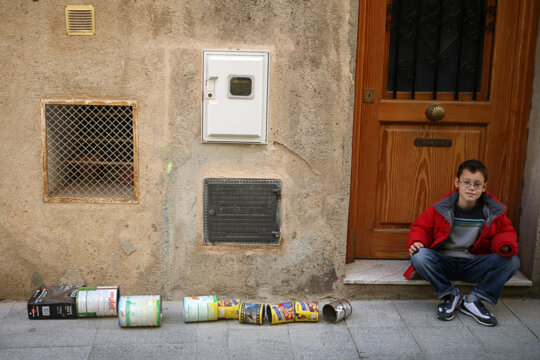 Els rastres estan fets de pots de llauna