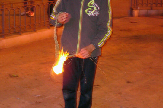 Encenent l'aixama