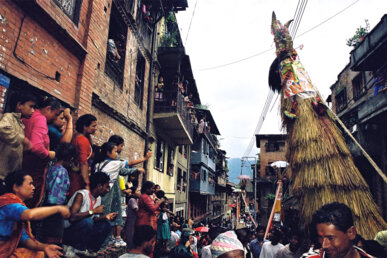 La figura més gran és de palla