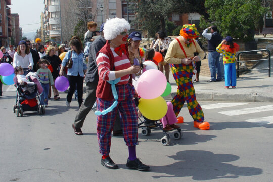 Cercavila amb pallassos