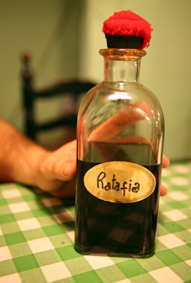 Un bon glop de ratafia canvia la perspectiva de moltes coses