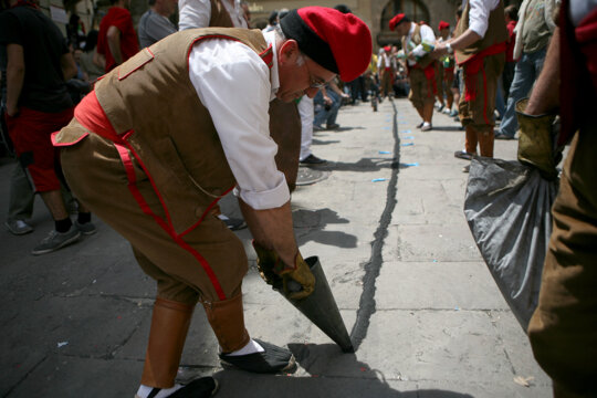 Fent el regueró de pólvora a terra